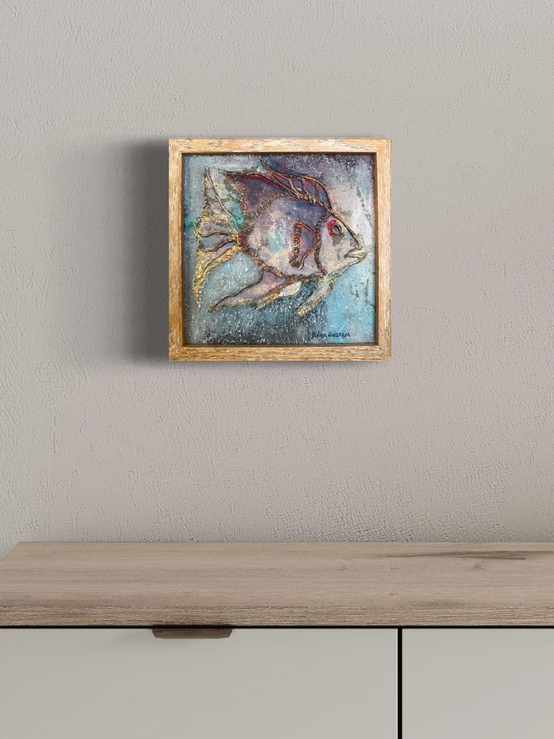 Lykke fisk 07, 22x22cm med ramme - GURSKAYA ART DANMARK